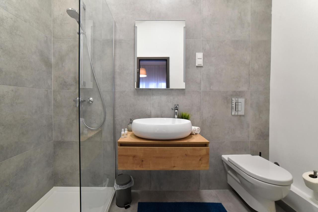 Zrinski Premium Suites & Rooms ซาเกร็บ ภายนอก รูปภาพ