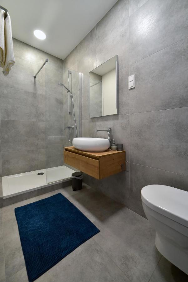 Zrinski Premium Suites & Rooms ซาเกร็บ ภายนอก รูปภาพ