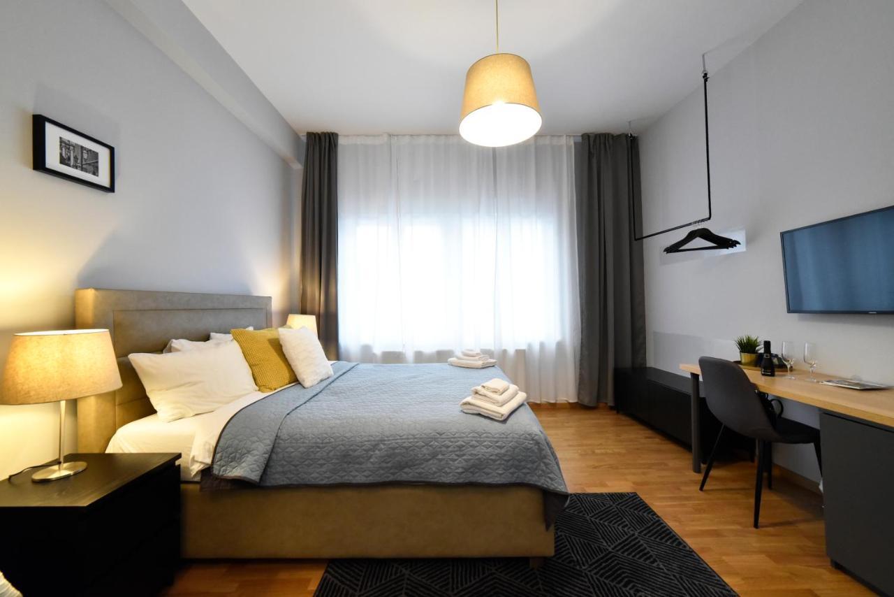 Zrinski Premium Suites & Rooms ซาเกร็บ ภายนอก รูปภาพ
